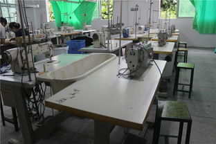 深圳市匡匡服裝有限公司 產品展示 羽絨服定做工廠 企業沖鋒衣定制