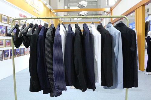 聚焦亮點(diǎn)產(chǎn)品 索科紡織攜口袋西裝亮相寧波時(shí)尚節(jié)